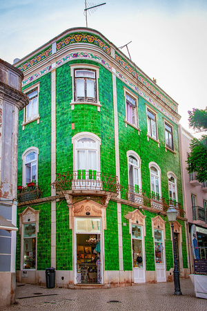 Tiles of Green, Praca Luis de Camoes