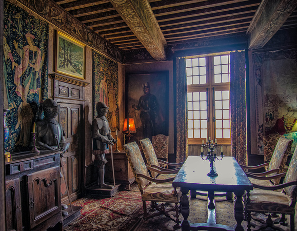 A typical room at the Chateau de Beynac