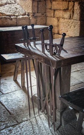 A place to rest your sword at the table, Chateau de Beynac