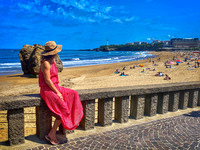 Kirsten overlooking La Grande Plage, Biarritz